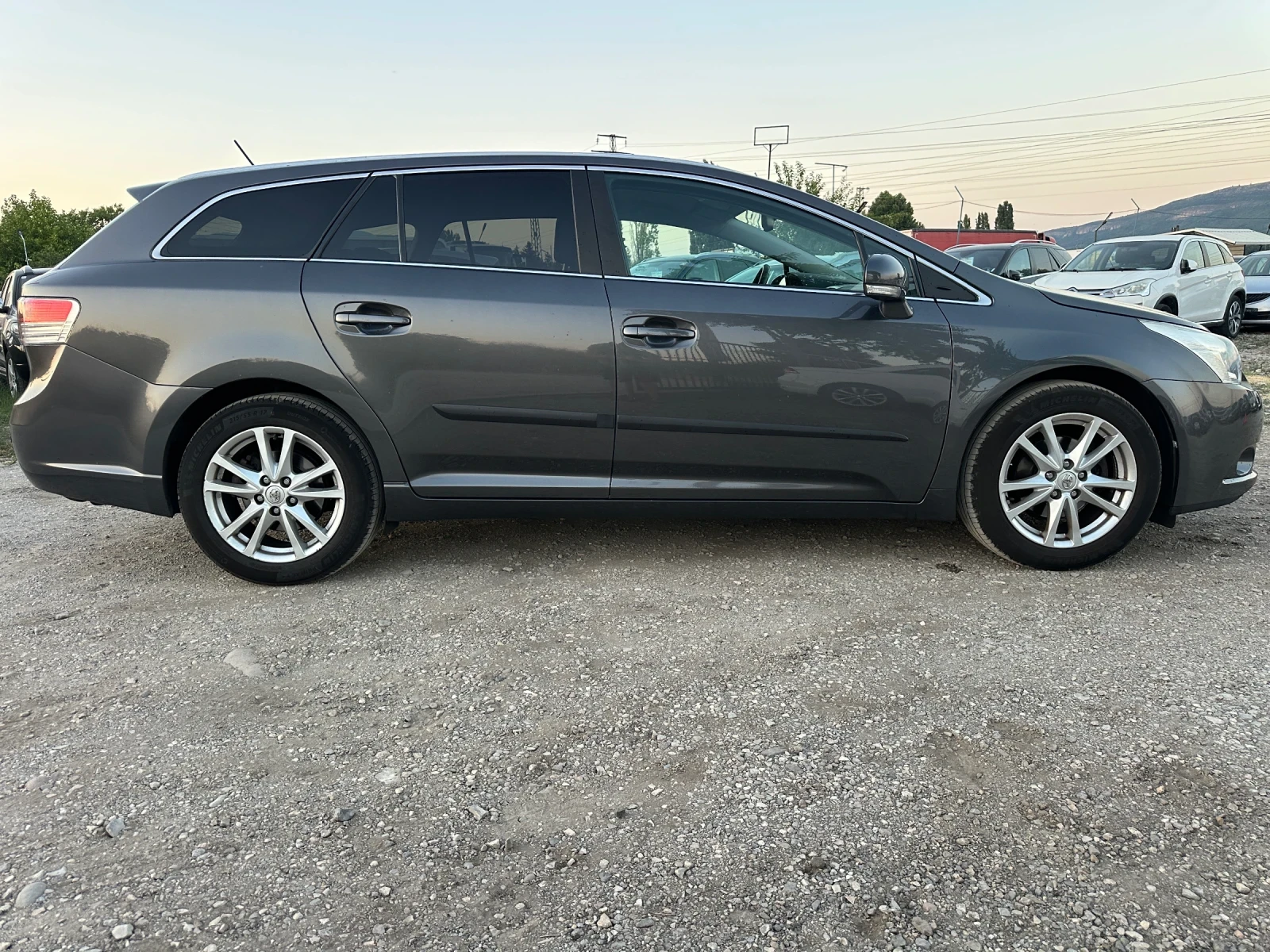 Toyota Avensis 1.8-VVTI-2011-РЪЧКА-БИЗНЕС-1-С-НИК-1Г-ГАРАНЦИЯ, снимка 6 - Автомобили и джипове - 55533202