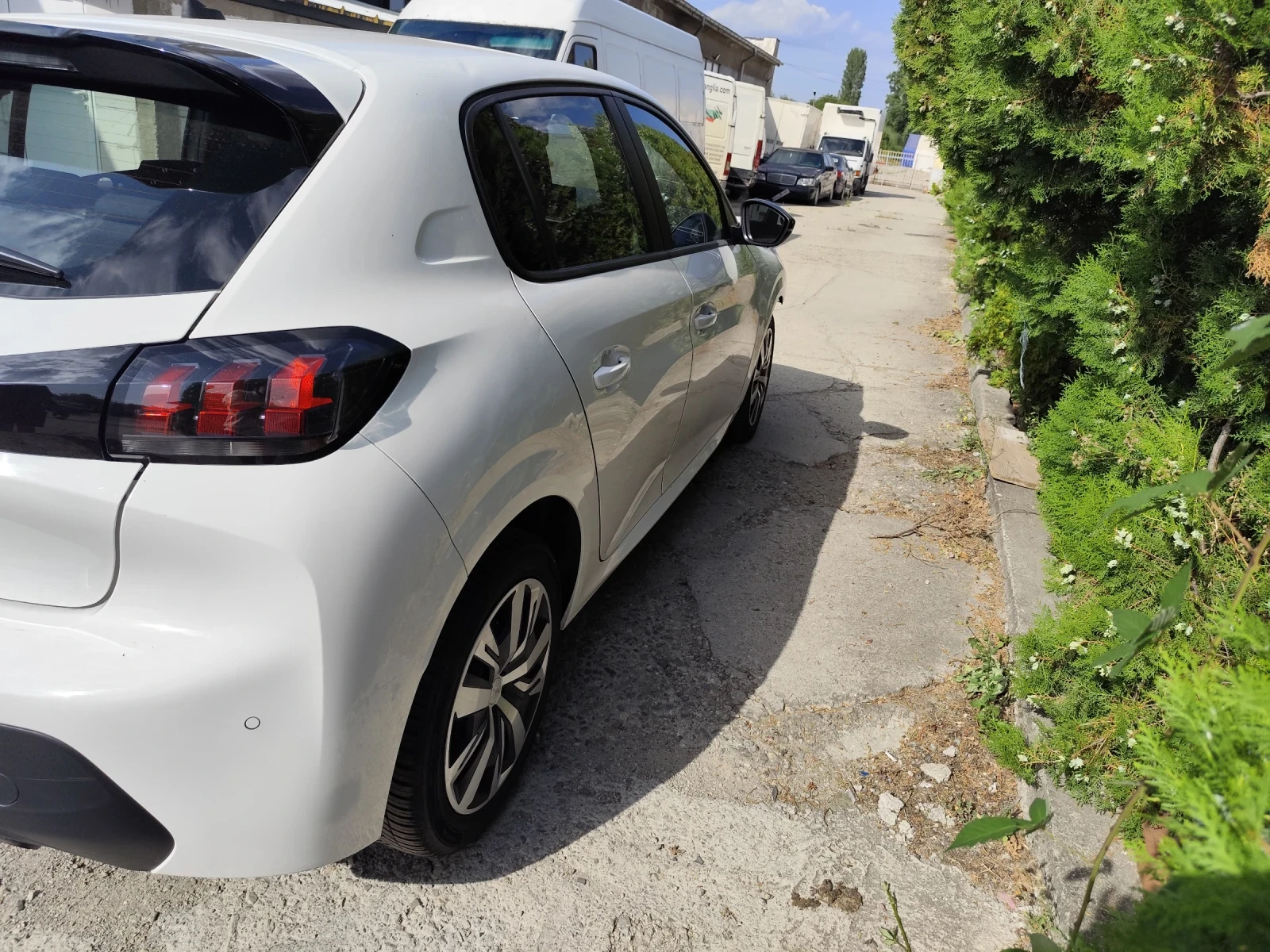 Peugeot 208 100�.�. | Mobile.bg � ����������� 4
