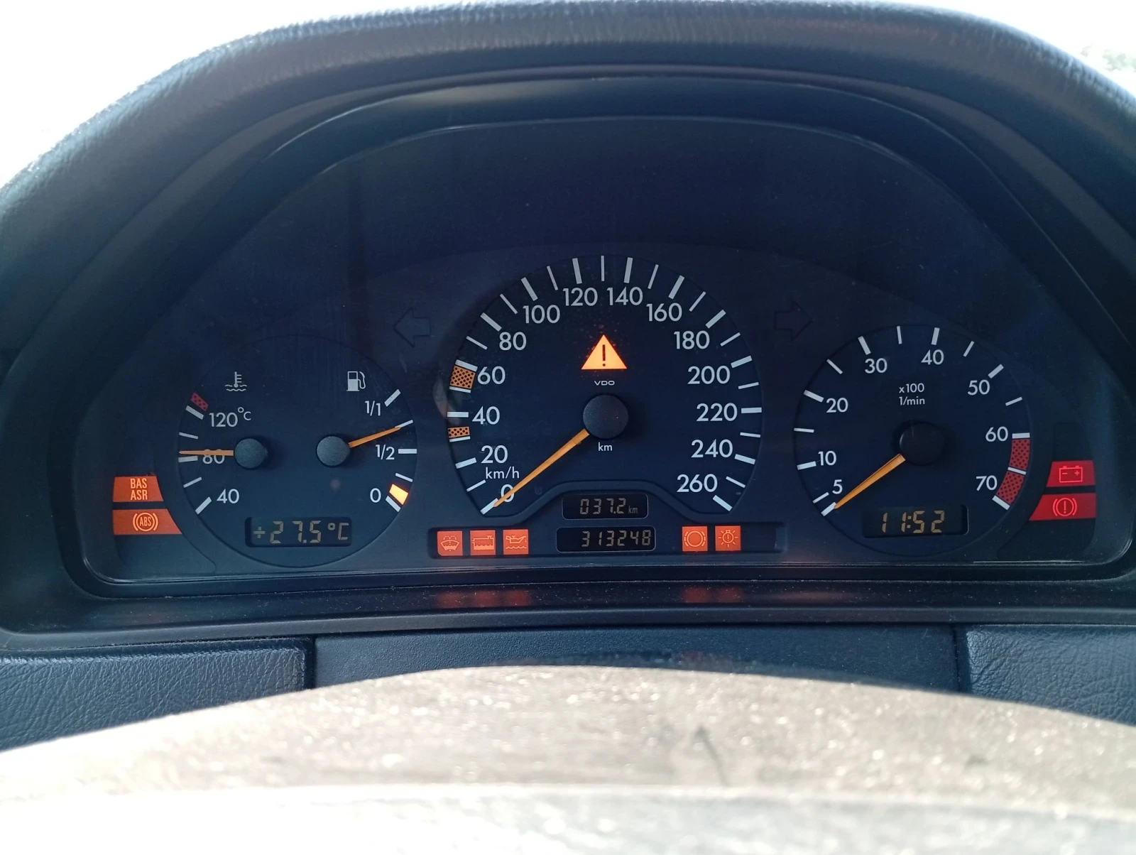 Mercedes-Benz E 200 W210 kompresor, avantgarde, снимка 12 - Автомобили и джипове - 55920836