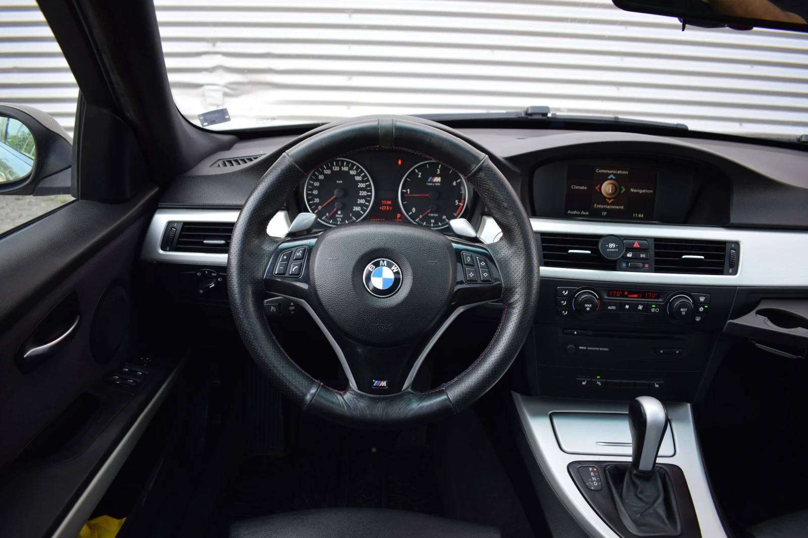 BMW 320 2.0d 163, снимка 8 - Автомобили и джипове - 55943969