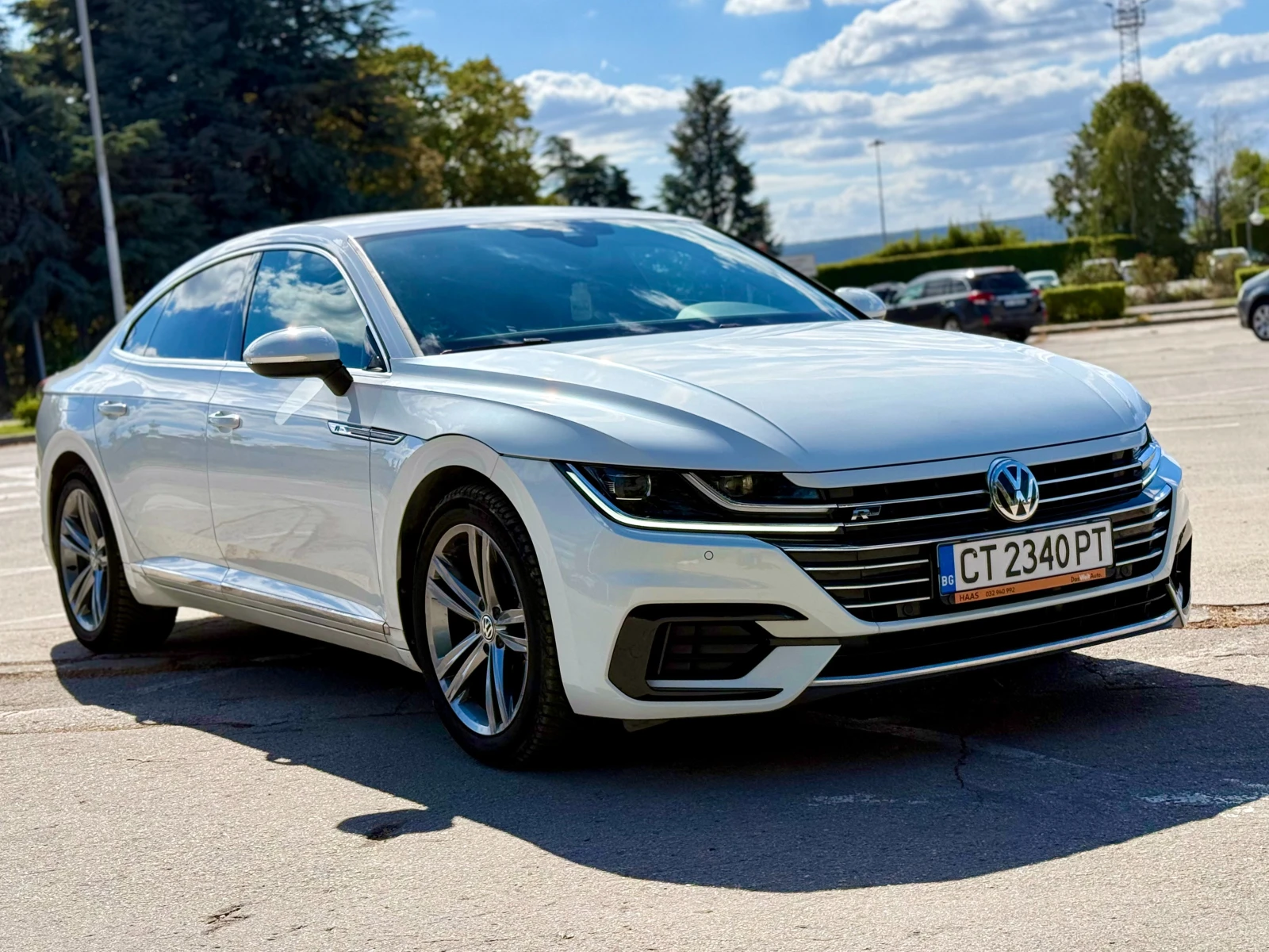 VW Arteon 2.0* 190* R-Line* , снимка 5 - Автомобили и джипове - 56354193
