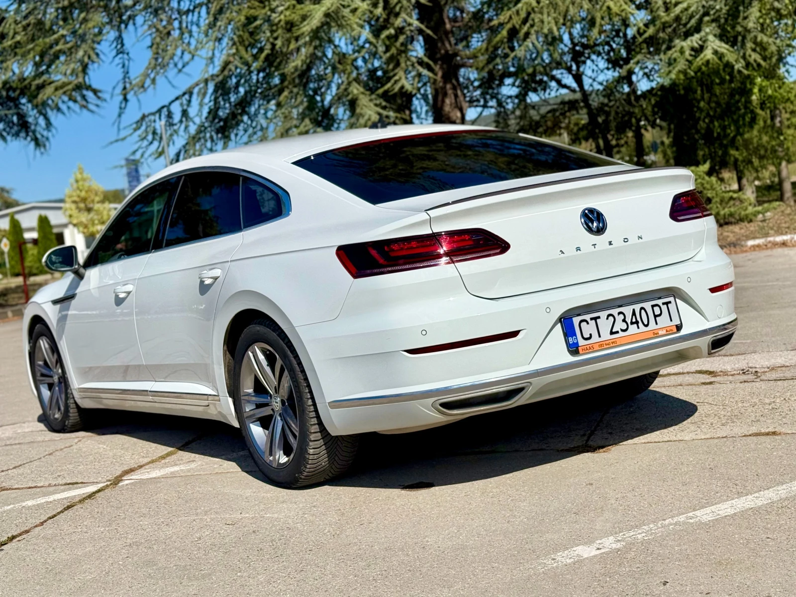 VW Arteon 2.0* 190* R-Line* , снимка 9 - Автомобили и джипове - 56354193
