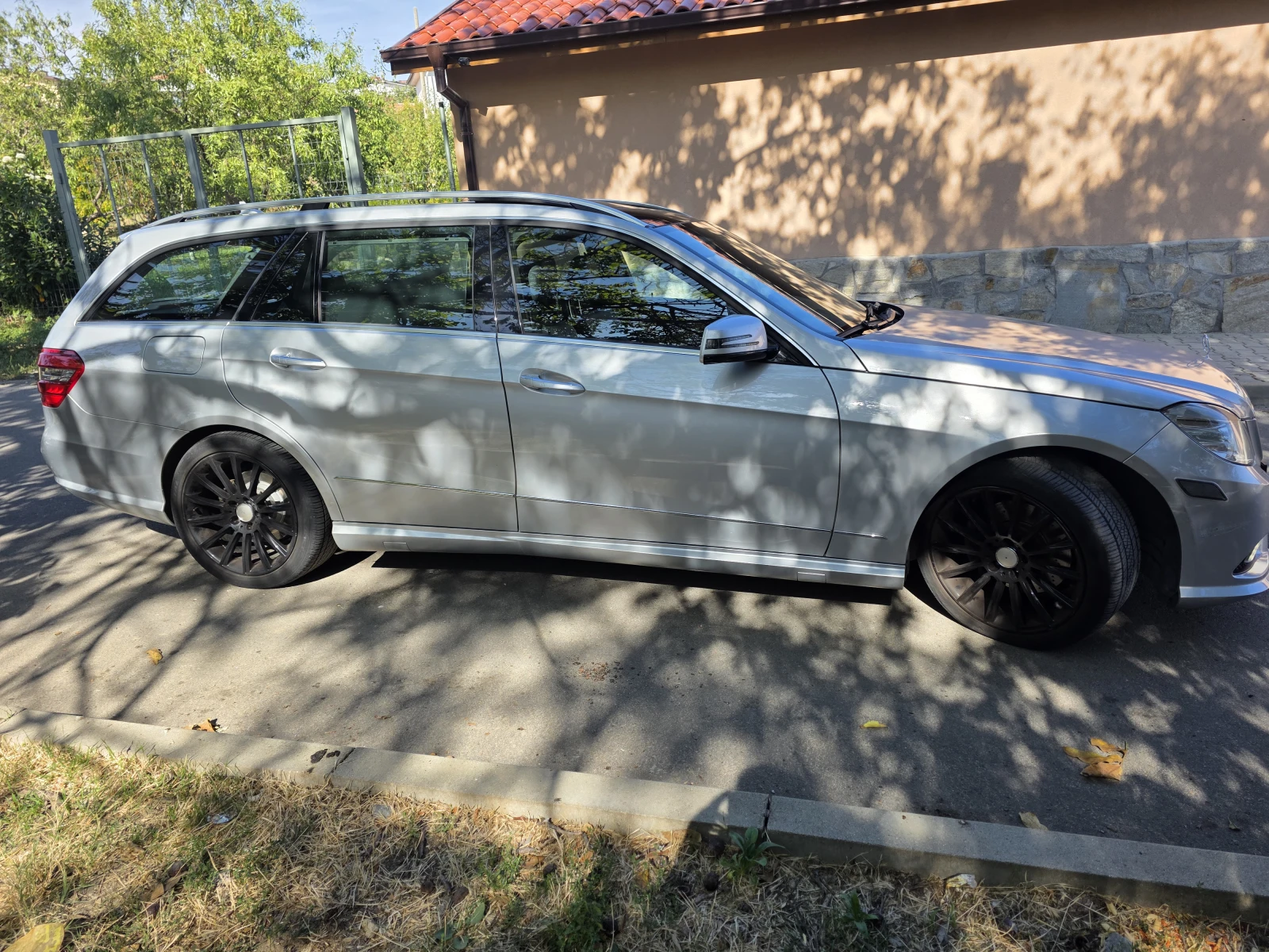 Mercedes-Benz E 350 4 matic, снимка 6 - Автомобили и джипове - 56542203