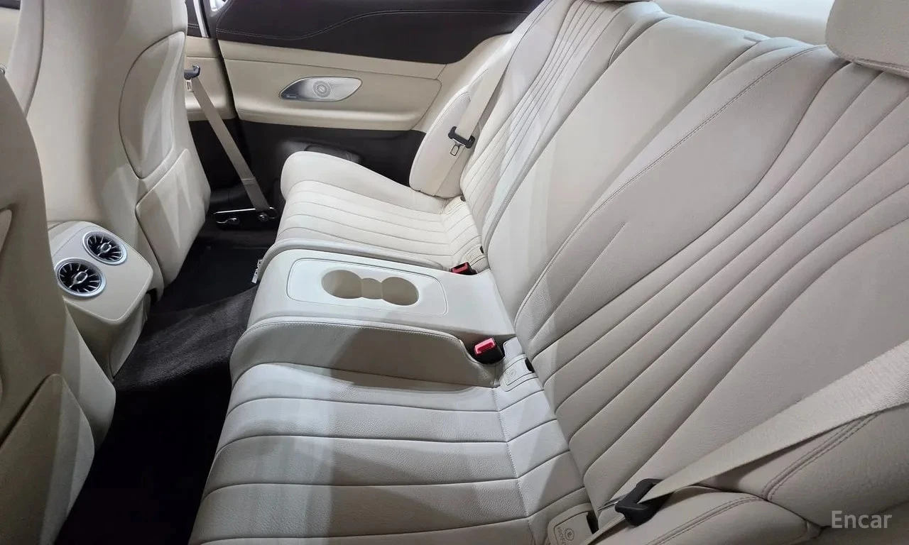 Mercedes-Benz E 400 * E400 4MATIC Coupe * , снимка 11 - Автомобили и джипове - 56645907