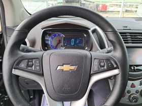 Chevrolet Trax 1.7 TDCI * Автоматик * FULL options * Уникат, снимка 13 - Автомобили и джипове - 44773349