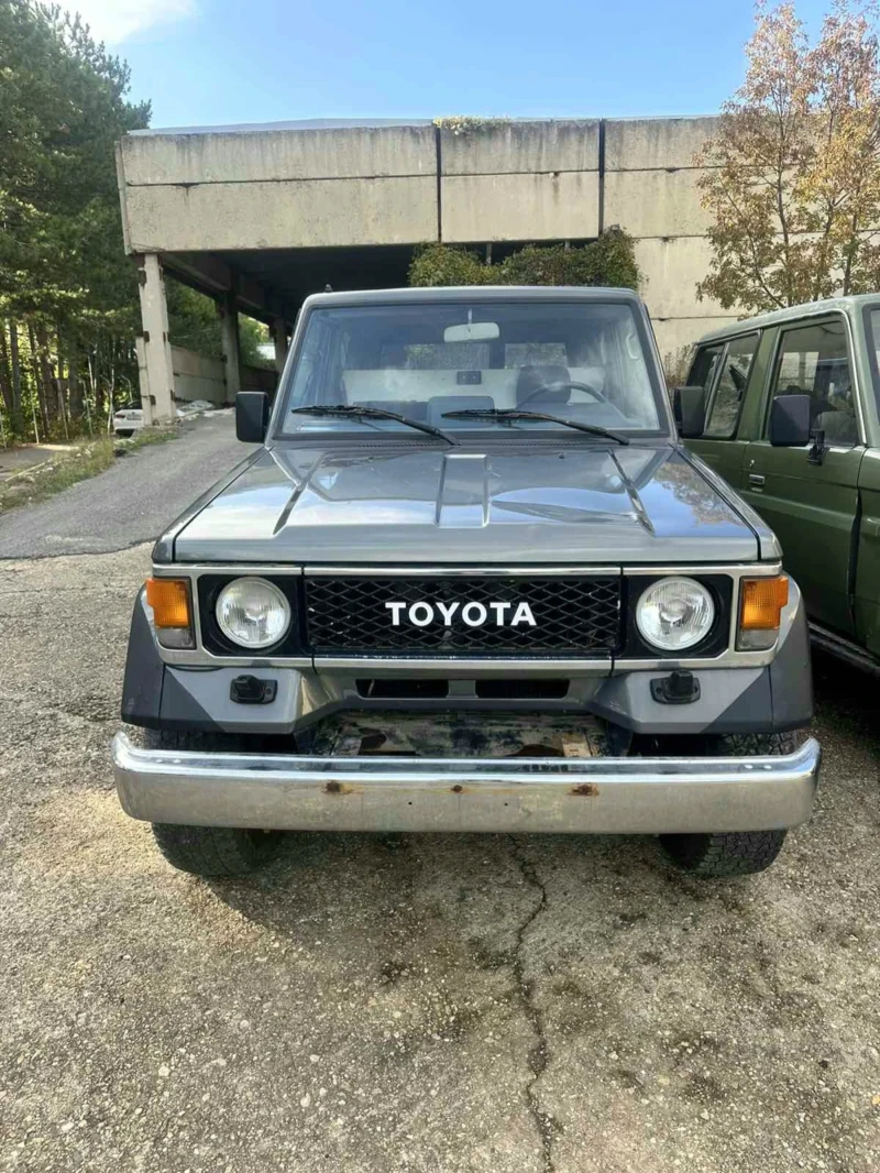 Toyota Land cruiser J70 2.4 , снимка 1 - Автомобили и джипове - 47663764