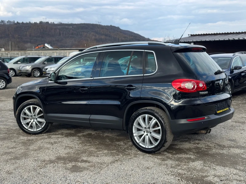 VW Tiguan 2.0TDI 140кс 4х4 НАВИ ПОДГРЕВ ПАНОРАМА КСЕНОН, снимка 8 - Автомобили и джипове - 49347783