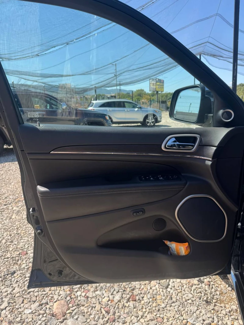 Jeep Grand cherokee 5.7* ГАЗ* SUMMIT* 4x2* , снимка 13 - Автомобили и джипове - 51580147
