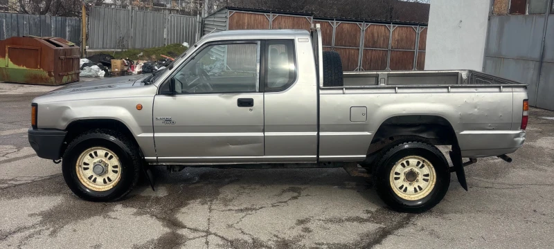 Mitsubishi L200 2.5 TD, снимка 4 - Автомобили и джипове - 53539372