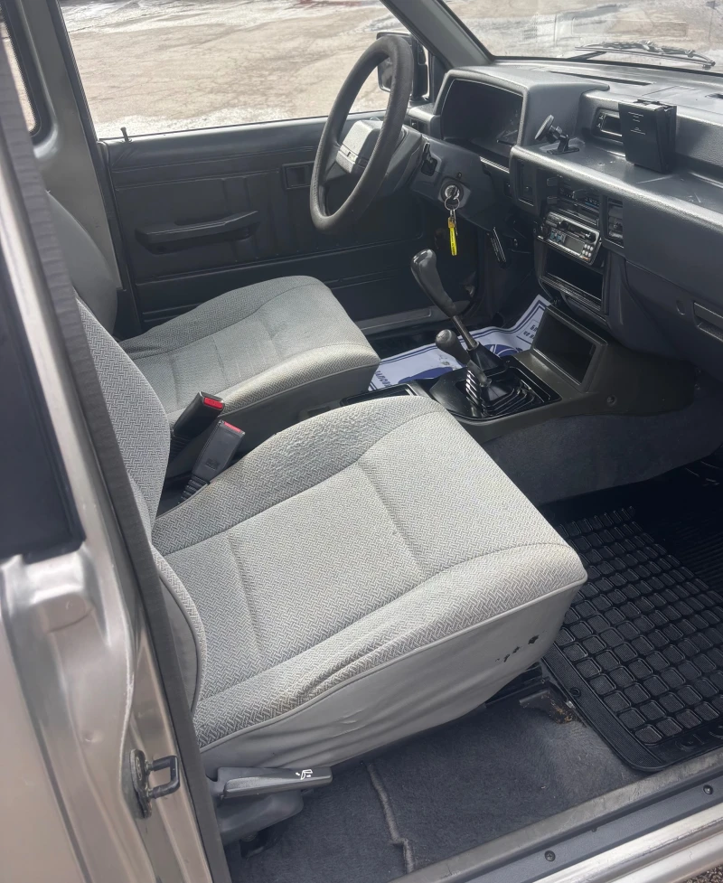 Mitsubishi L200 2.5 TD, снимка 9 - Автомобили и джипове - 53539372