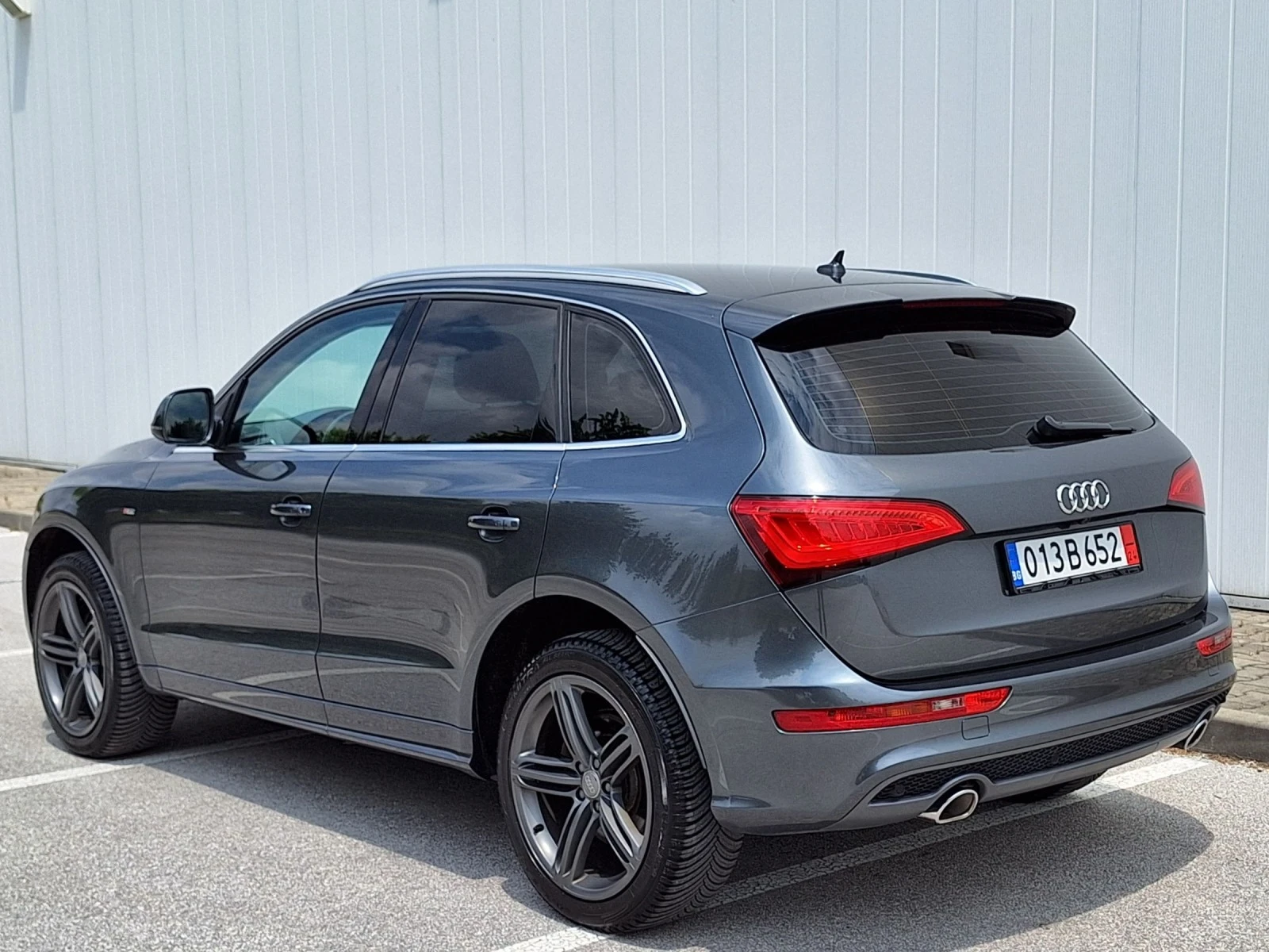 Audi Q5 3.0TDI* S-Line* FACELIFT* KEYLESS  GО* ОБДУХВАНЕ - изображение 4