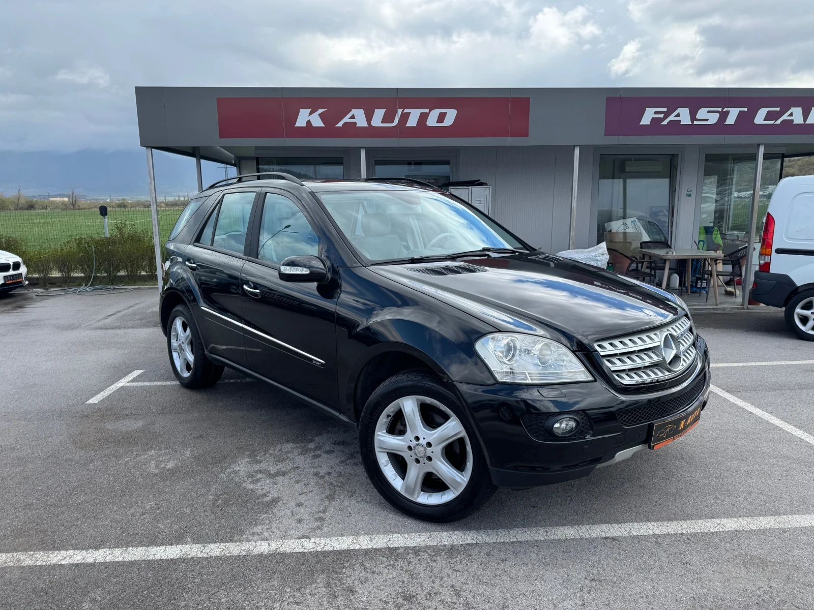 Mercedes-Benz ML 320  - изображение 4