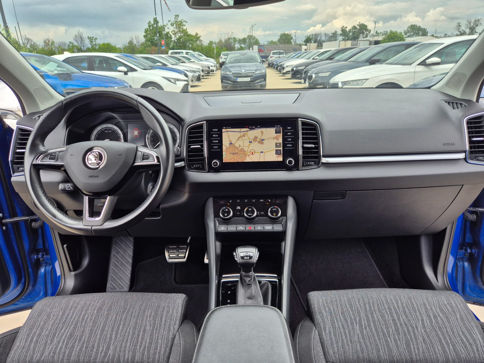 Skoda Karoq С-Гаранция-4х4-А/Т-2.0-150кс, снимка 15 - Автомобили и джипове - 50234213