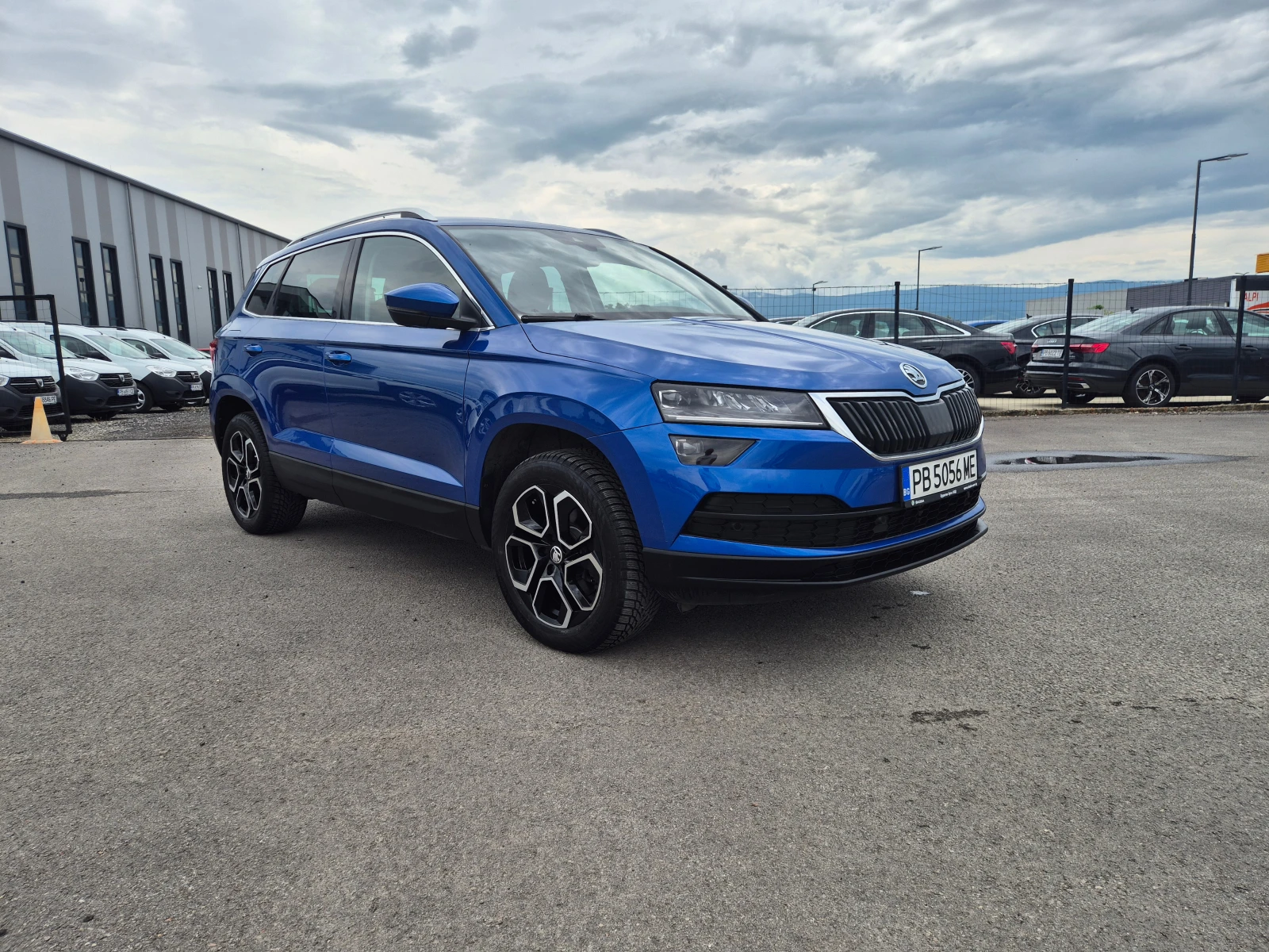 Skoda Karoq С-Гаранция-4х4-А/Т-2.0-150кс, снимка 7 - Автомобили и джипове - 50234213