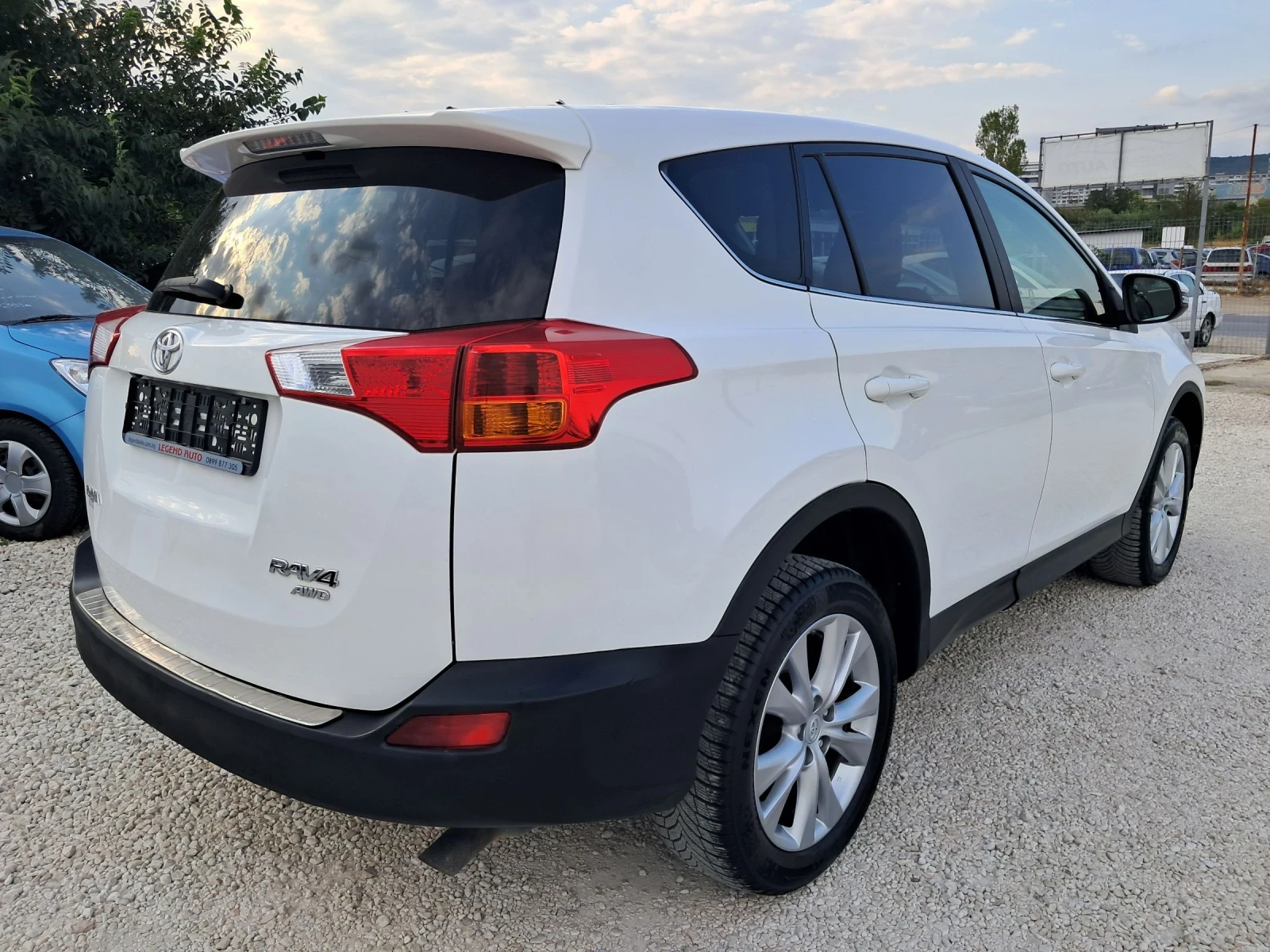 Toyota Rav4 2.2-150к.с АВТОМАТИК, НАВИГАЦИЯ, 4Х4, КАМЕРА - изображение 7