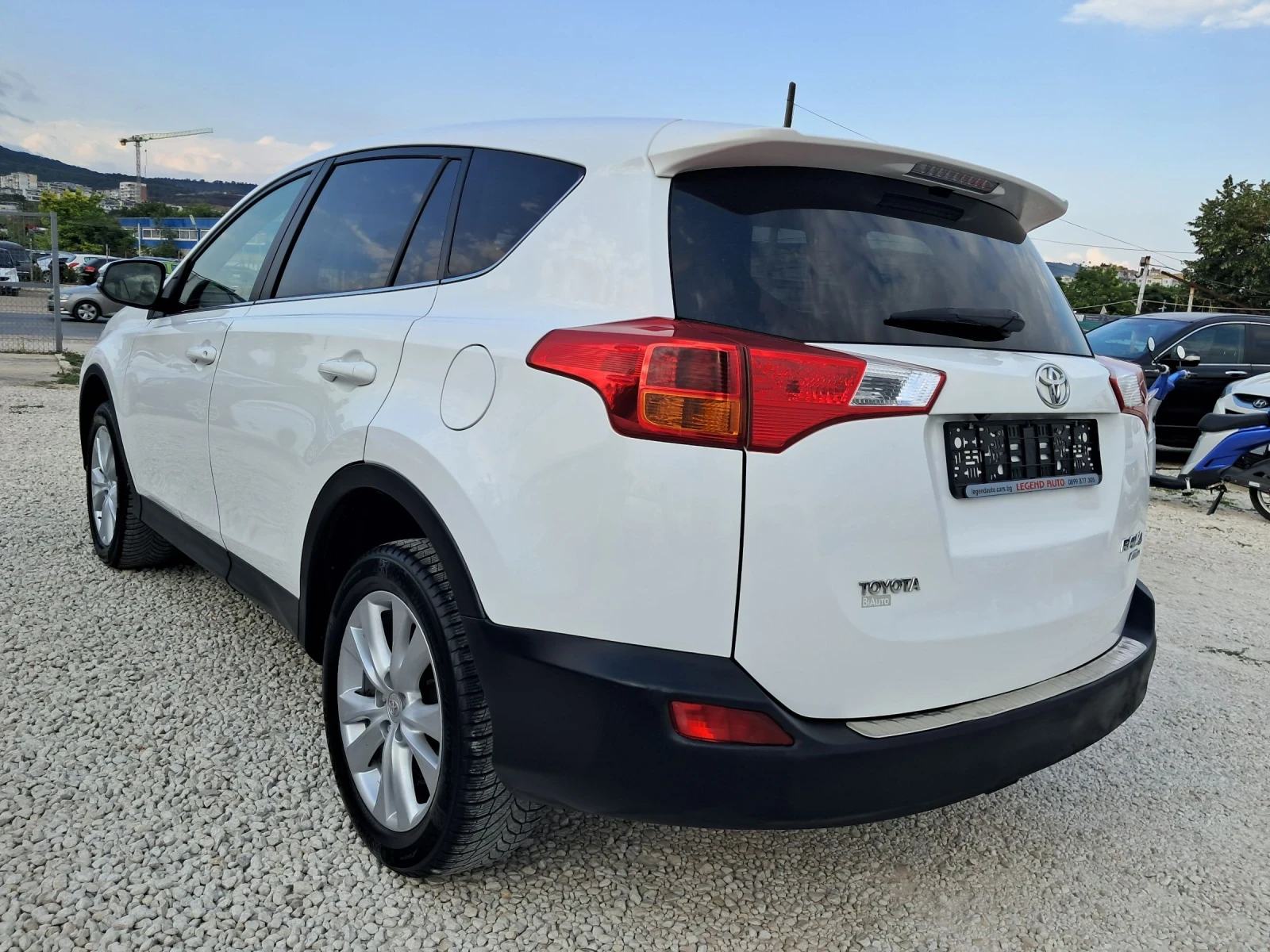 Toyota Rav4 2.2-150к.с АВТОМАТИК, НАВИГАЦИЯ, 4Х4, КАМЕРА - изображение 5