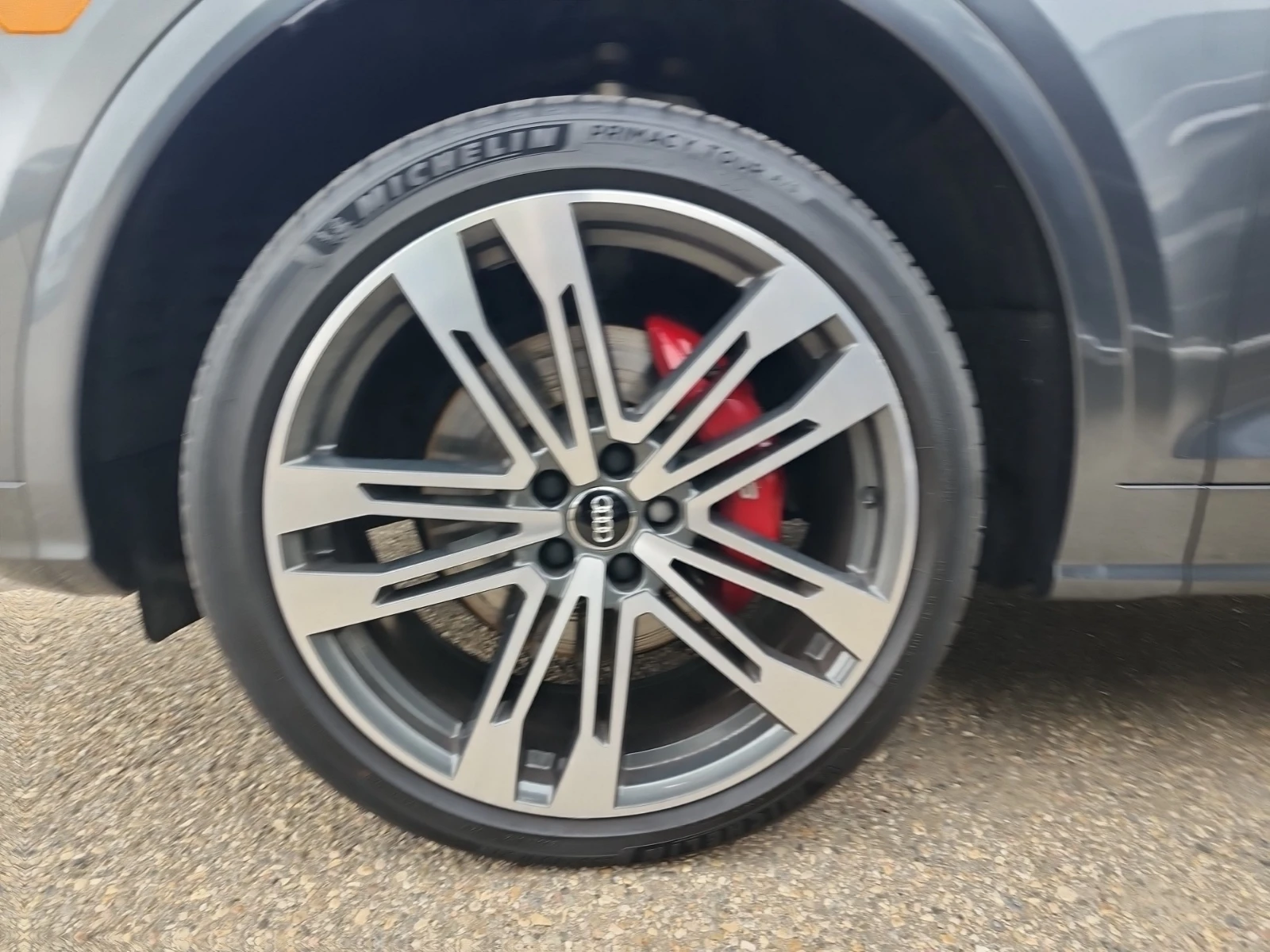 Audi SQ5 TECHNIK * CARFAX * АвтоКредит * Цена до България*  - изображение 5