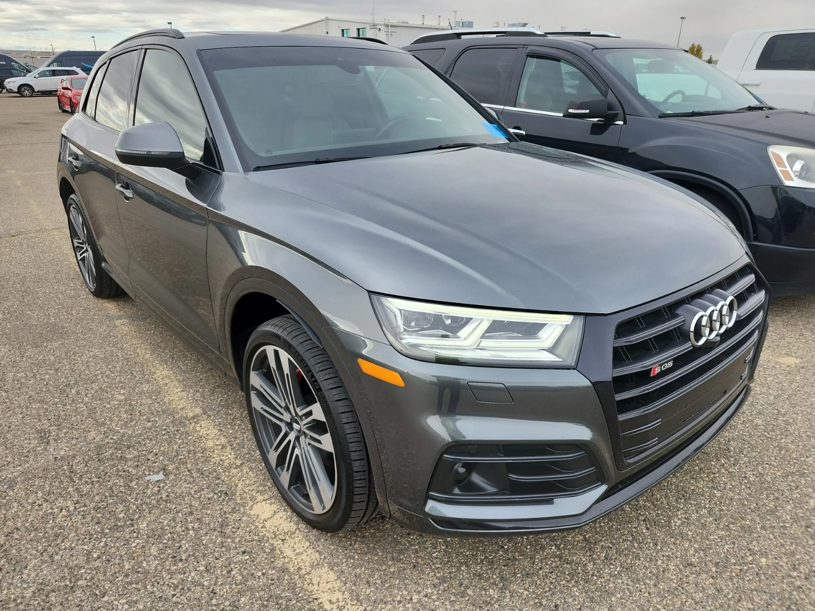 Audi SQ5 TECHNIK * CARFAX * АвтоКредит * Цена до България*  - изображение 2