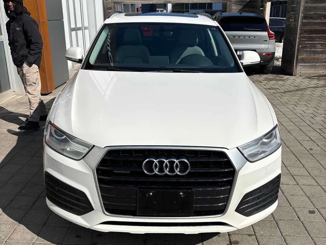 Audi Q3 * Komfort * CARFAX * ЦЕНА ДО БГ, снимка 5 - Автомобили и джипове - 53740545