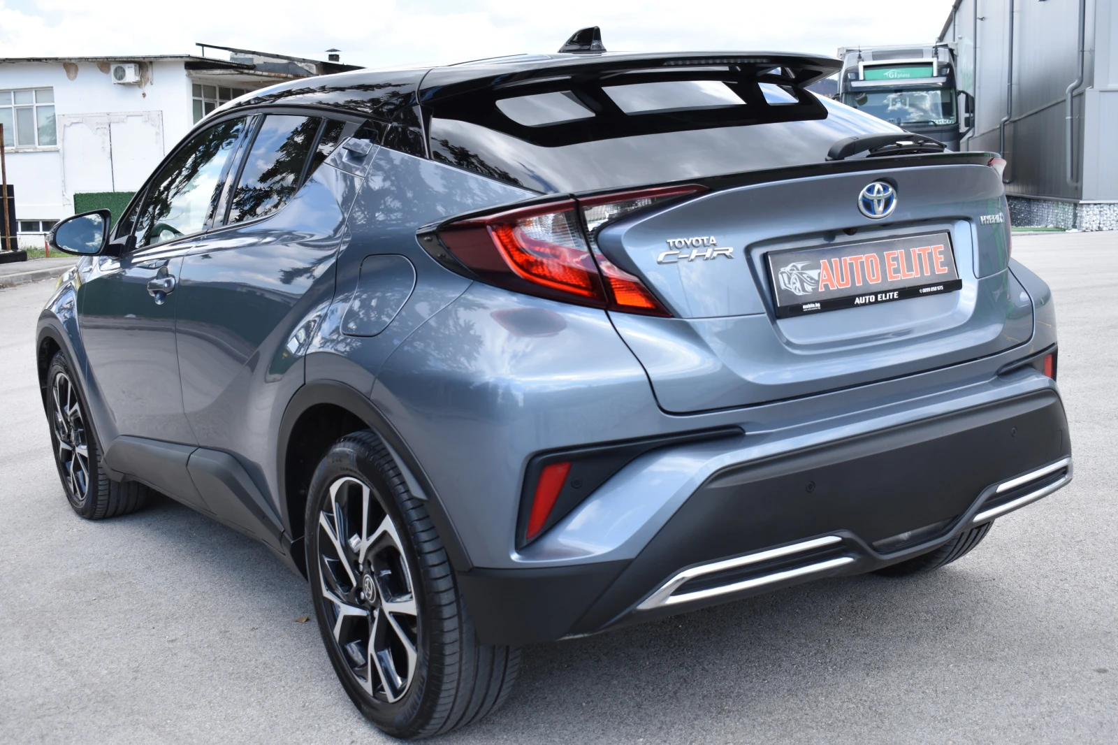 Toyota C-HR 2.0HYBRID/FACELIFT/BI-TONE/ГАРАНЦИЯ/КАТО НОВА!!!, снимка 3 - Автомобили и джипове - 53881962
