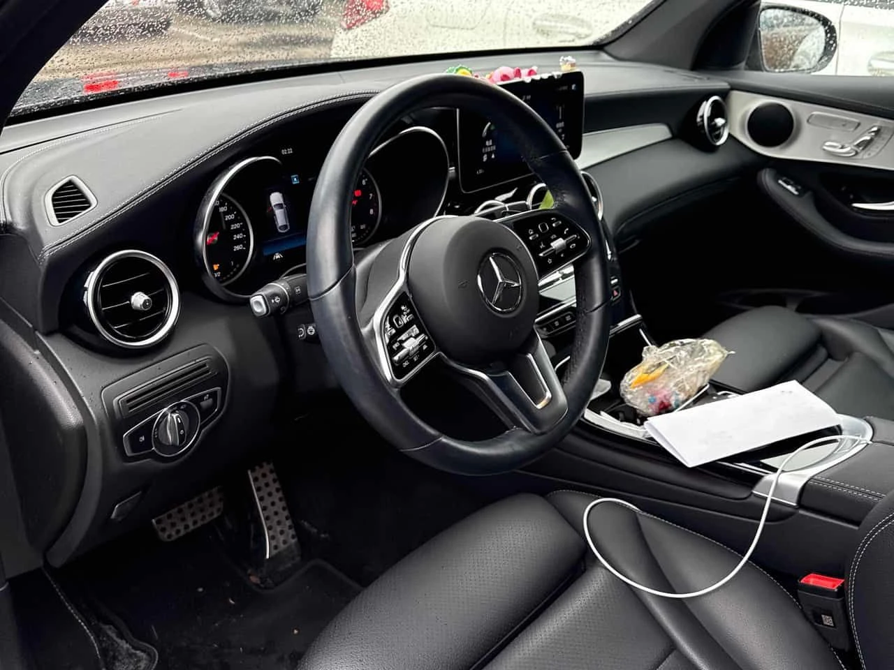 Mercedes-Benz GLC 300 COUPE/ШИБИДАХ/ПРЕДСТАВИТЕЛСТВО НА MERCEDES, снимка 7 - Автомобили и джипове - 54077060