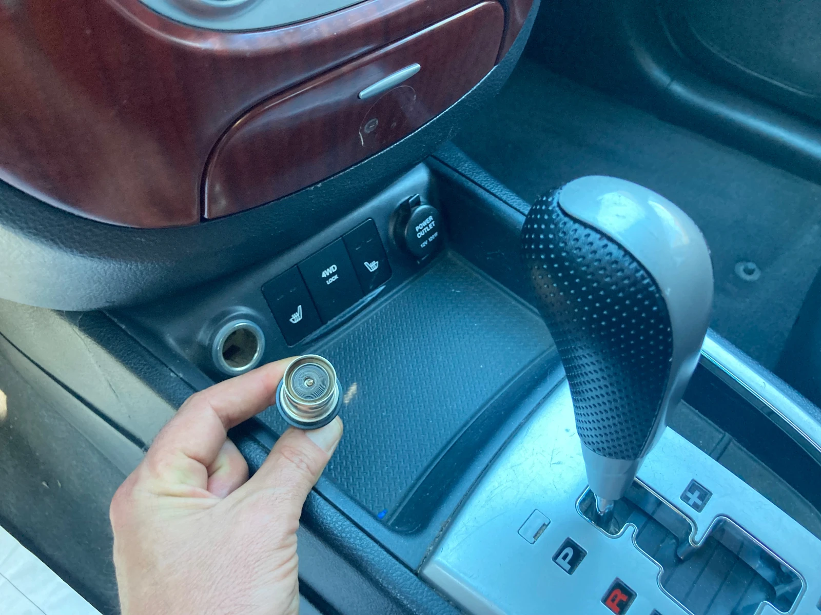 Hyundai Santa fe 2.7 ЧИСТО НОВ-91723 хил.км. 7-места, снимка 16 - Автомобили и джипове - 54144884