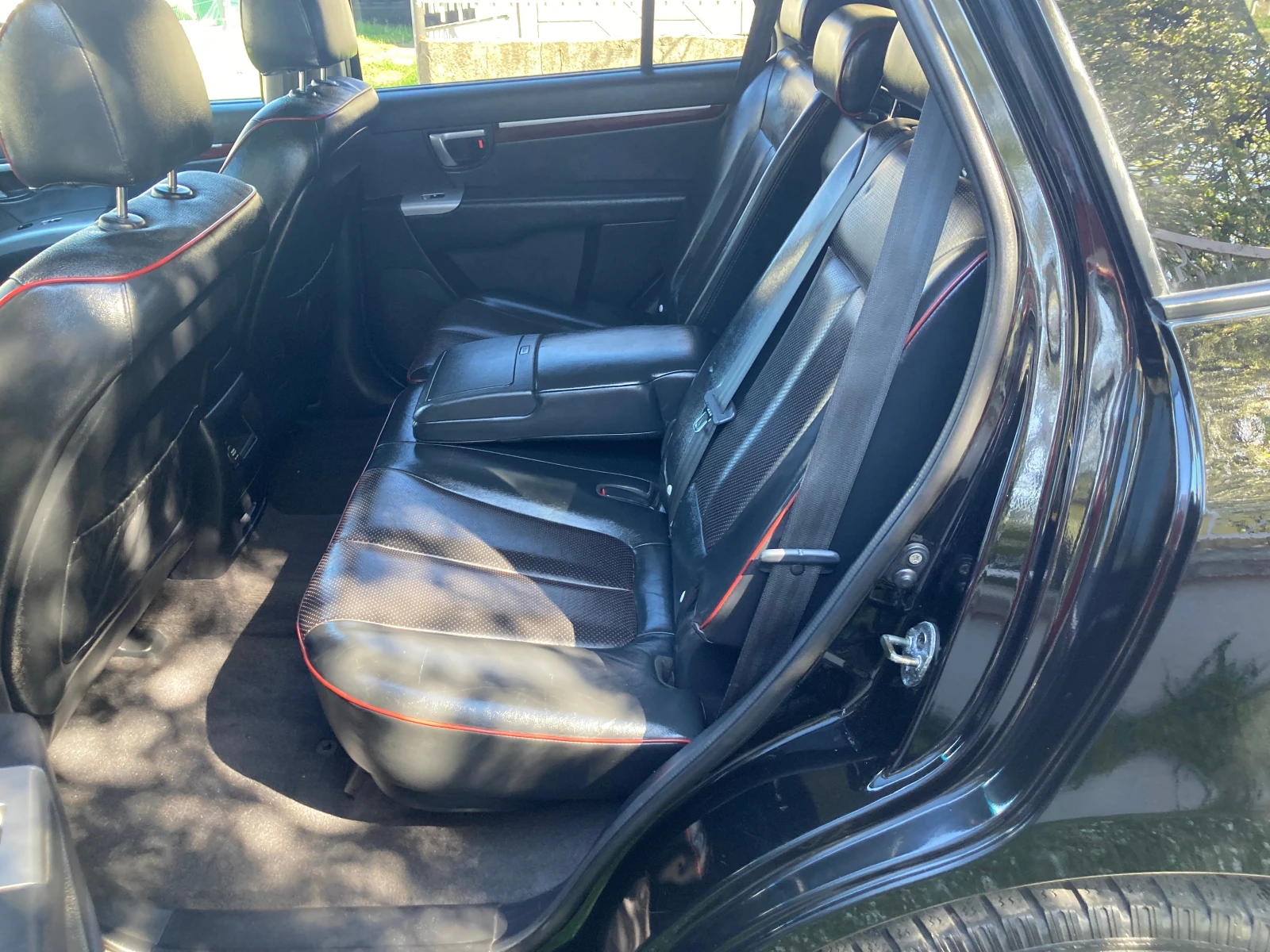 Hyundai Santa fe 2.7 ЧИСТО НОВ-91723 хил.км. 7-места, снимка 11 - Автомобили и джипове - 54144884