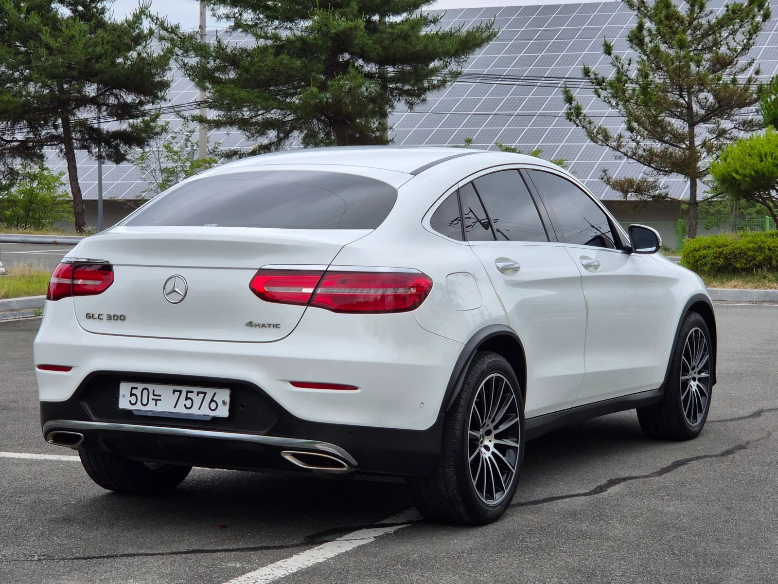 Mercedes-Benz GLC 300 БЕЗ АНАЛОГ* AMG PK* 360* HEAD-UP* КРАЙНА ЦЕНА, снимка 4 - Автомобили и джипове - 54863744