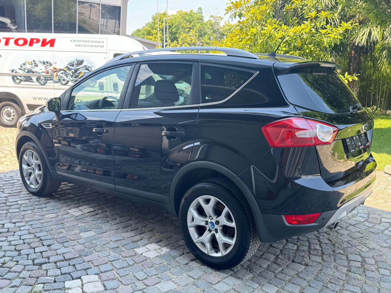 Ford Kuga 2.0tdci Titanium Full, снимка 6 - Автомобили и джипове - 55012618