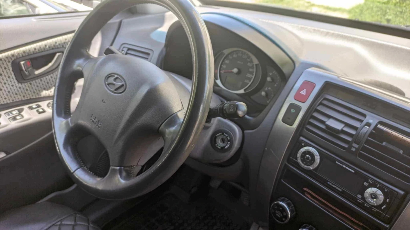 Hyundai Tucson, снимка 11 - Автомобили и джипове - 55377956