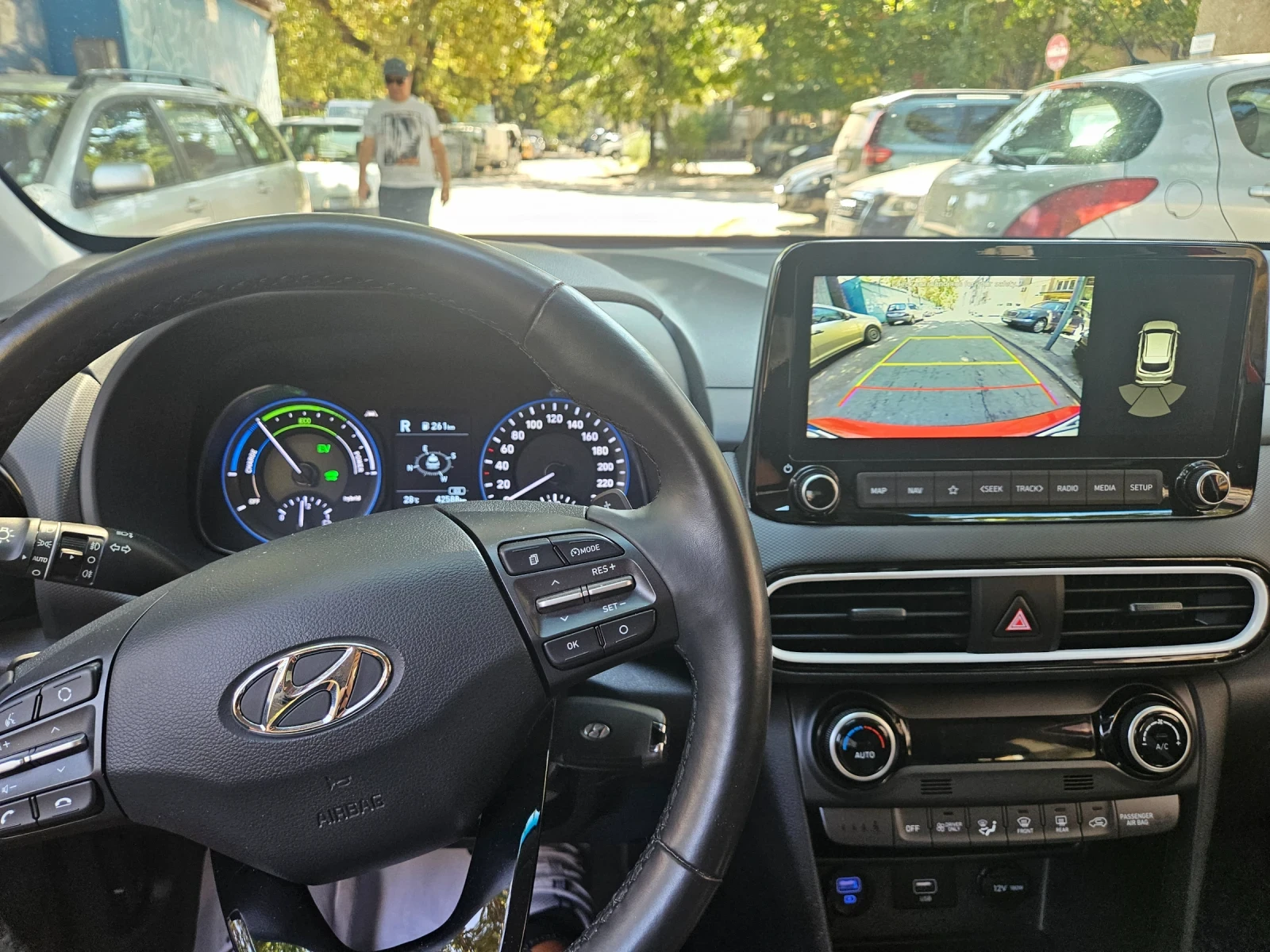 Hyundai Kona SUV, снимка 10 - Автомобили и джипове - 55627686