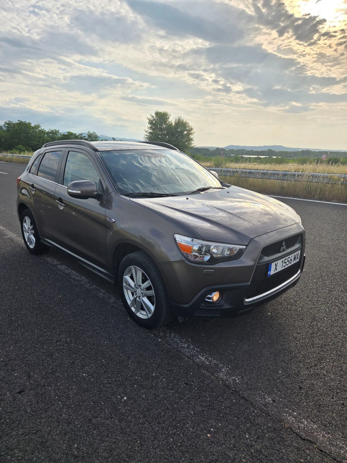 Mitsubishi ASX, снимка 2 - Автомобили и джипове - 55666702