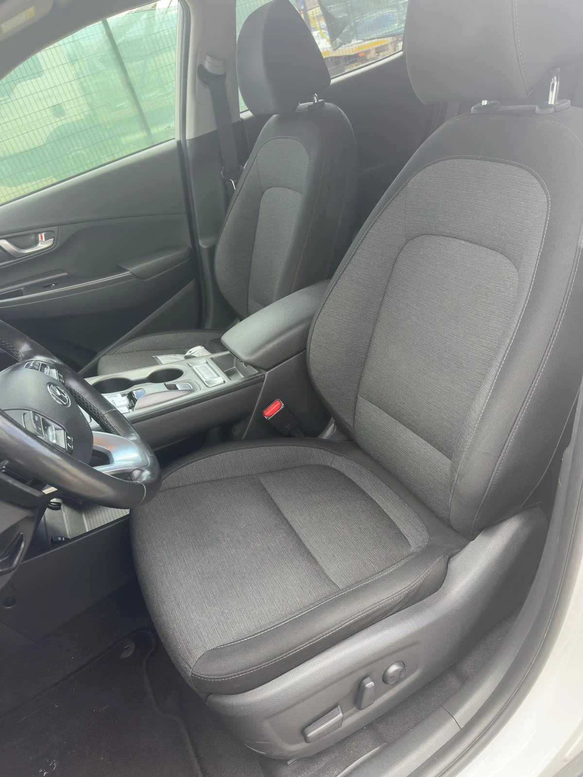 Hyundai Kona 64KWh/PRIME/ГАРАНЦИЯ/SOH100%/BLUELINK, снимка 10 - Автомобили и джипове - 56199652
