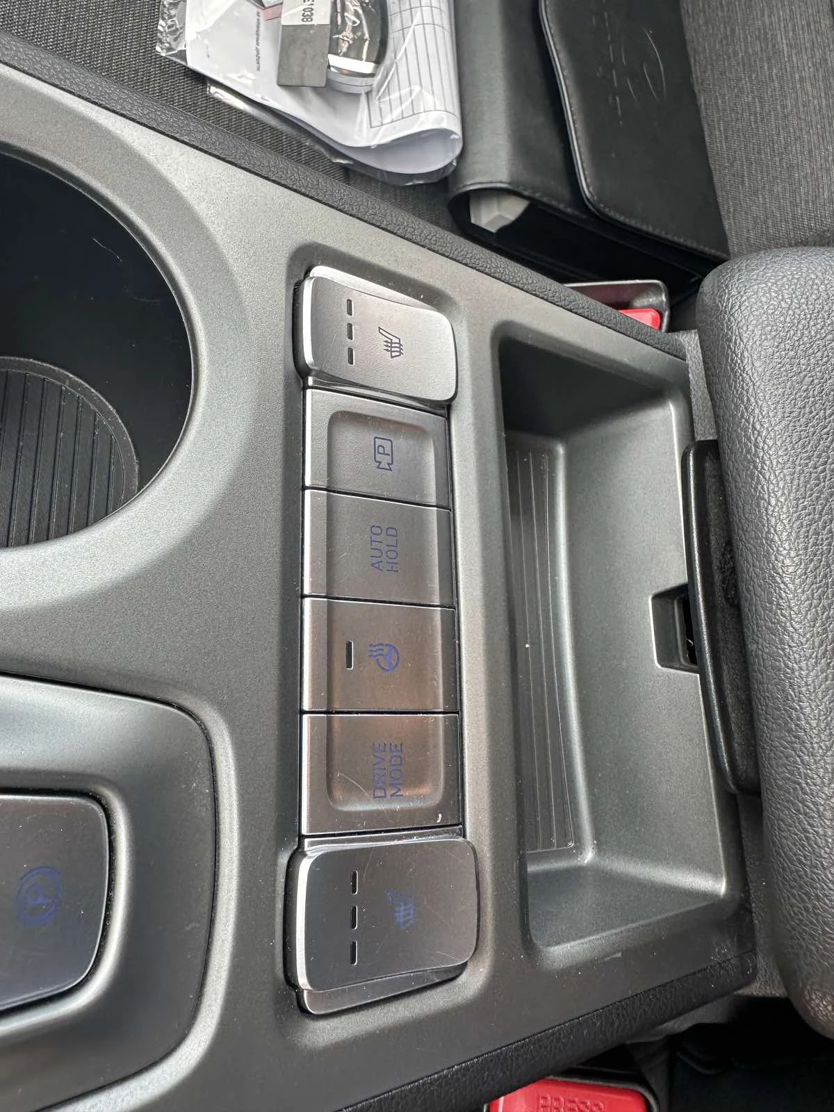 Hyundai Kona 64KWh/PRIME/ГАРАНЦИЯ/SOH100%/BLUELINK, снимка 16 - Автомобили и джипове - 56199652