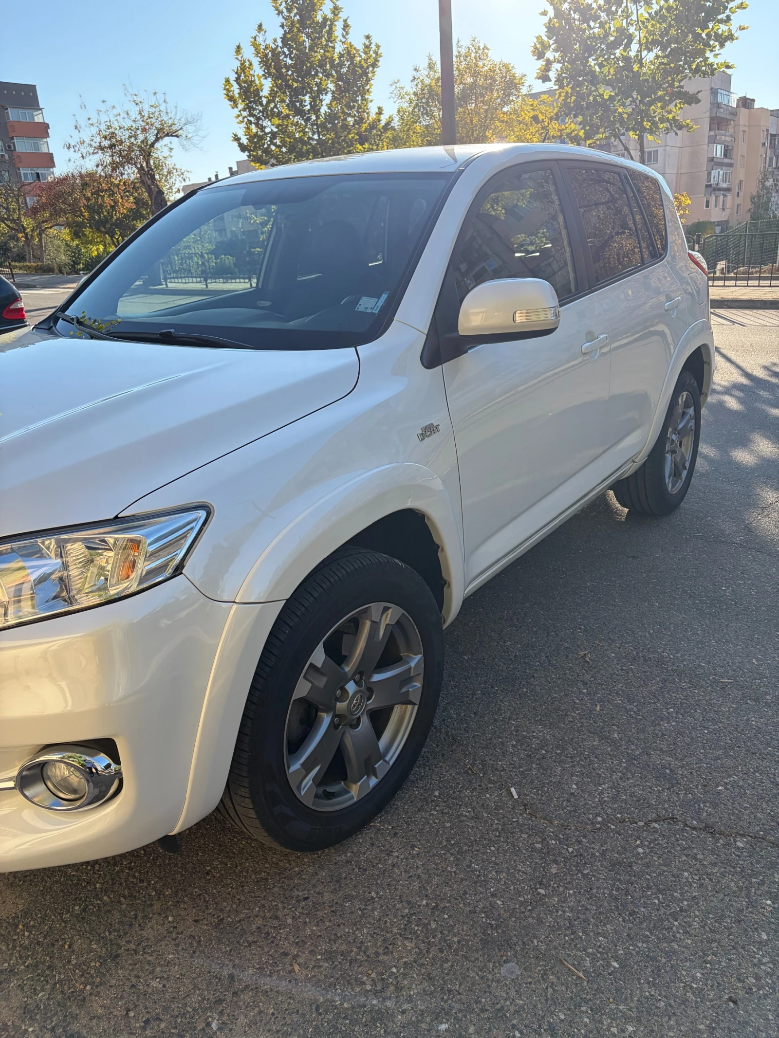Toyota Rav4 2.2, снимка 3 - Автомобили и джипове - 56451972