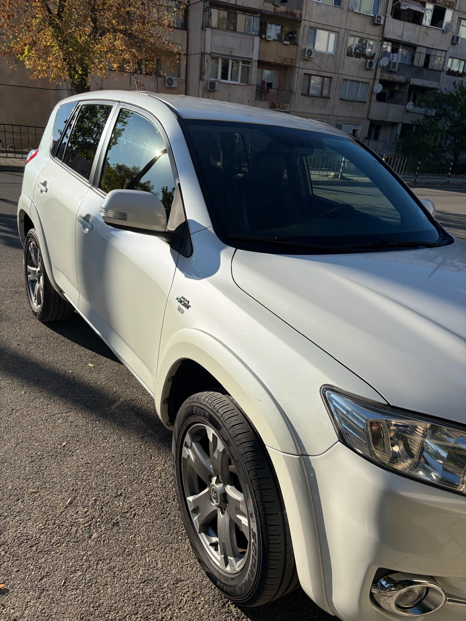 Toyota Rav4 2.2, снимка 2 - Автомобили и джипове - 56451972