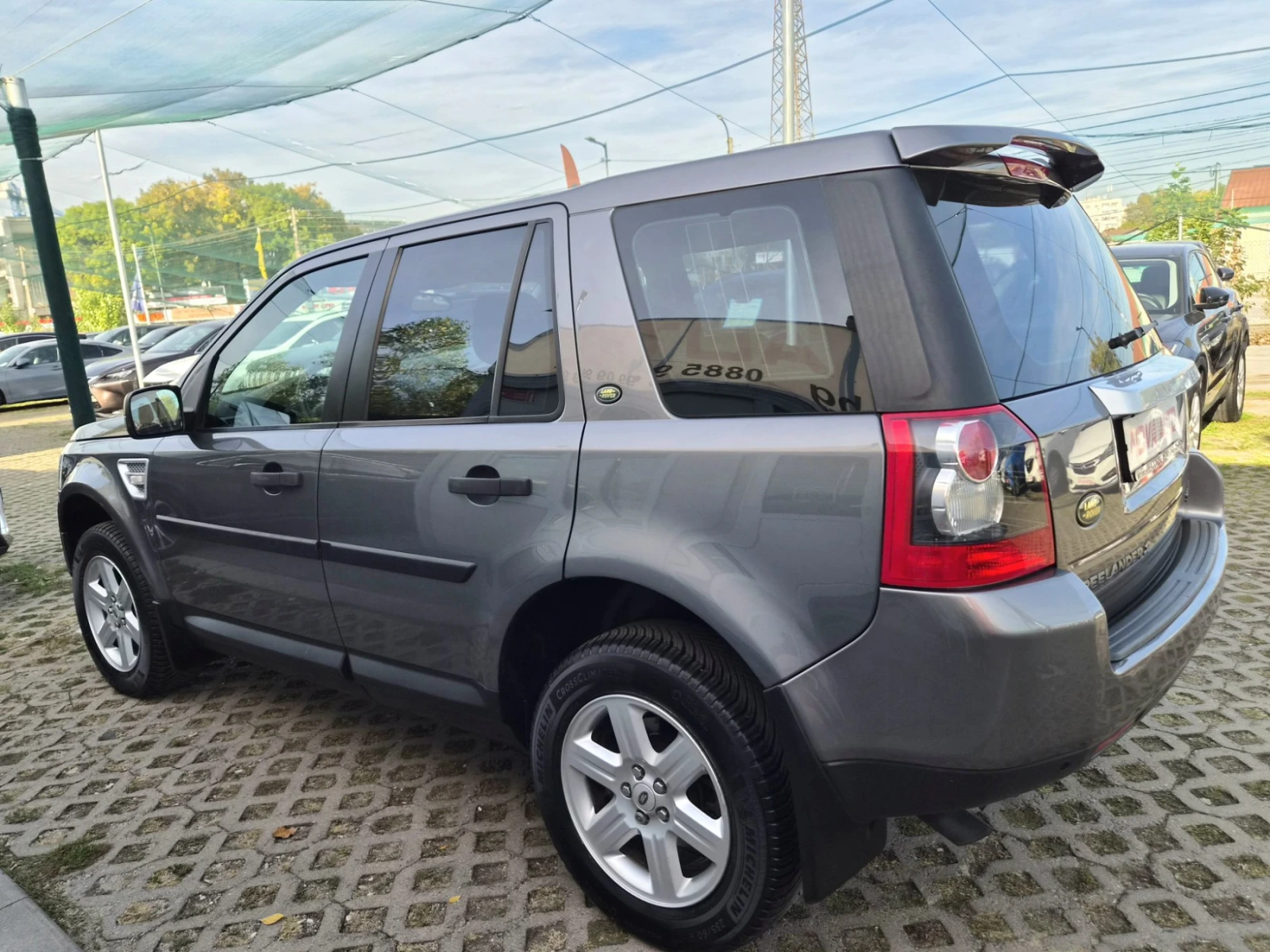 Land Rover Freelander 2.2D-AUTOMATIC, снимка 2 - Автомобили и джипове - 56584064