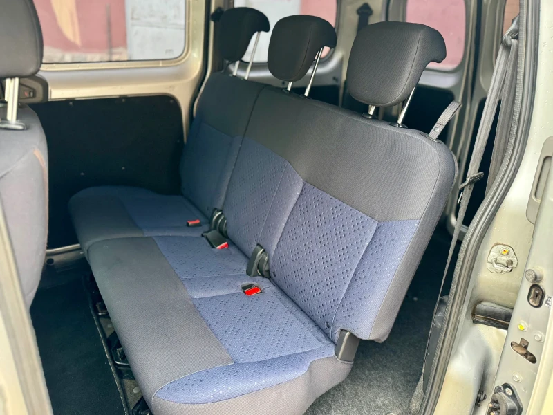 Nissan NV200 1.6 НОВ ВНОС КЛИМАТИК, снимка 13 - Бусове и автобуси - 48948484