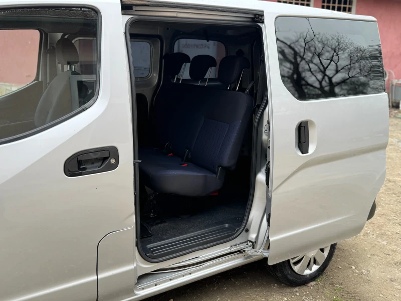 Nissan NV200 1.6 НОВ ВНОС КЛИМАТИК, снимка 10 - Бусове и автобуси - 48948484