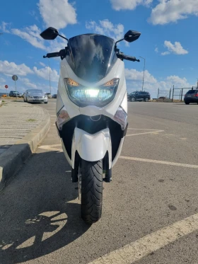  Yamaha NMAX