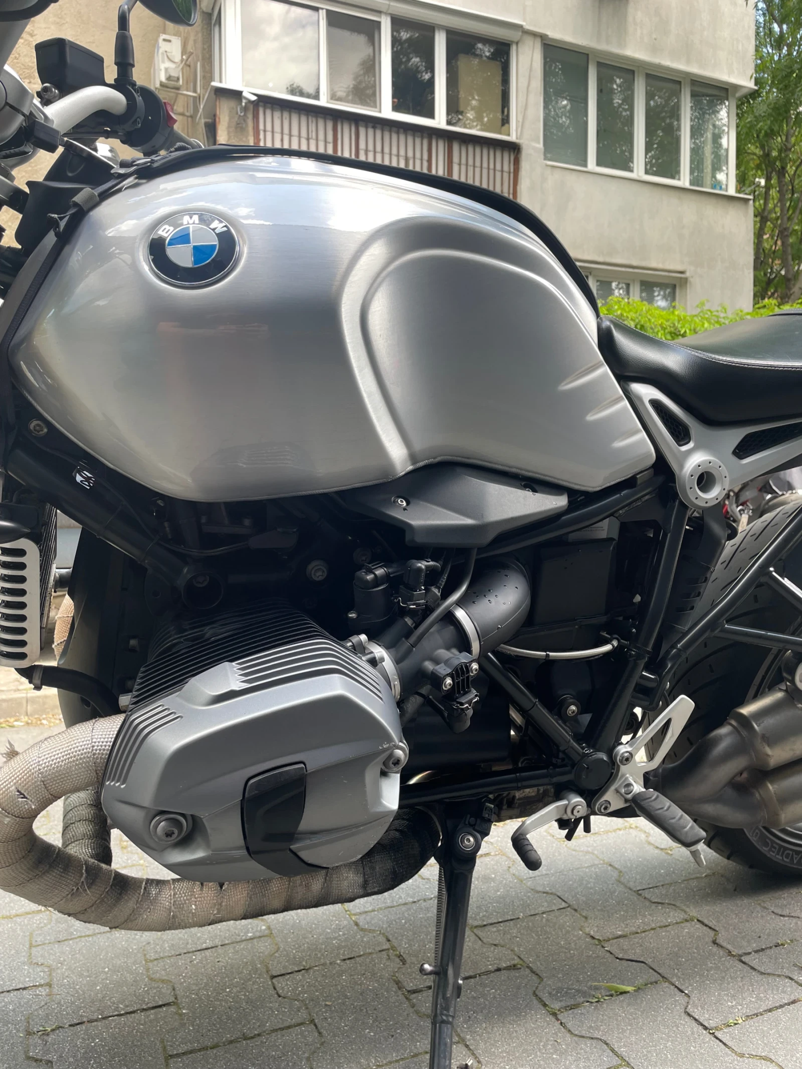 BMW R R1200 Nine T BRUTAL/TITAN/AKRAPOVIC/BREMBO 29318km, снимка 9 - Мотоциклети и мототехника - 54684189