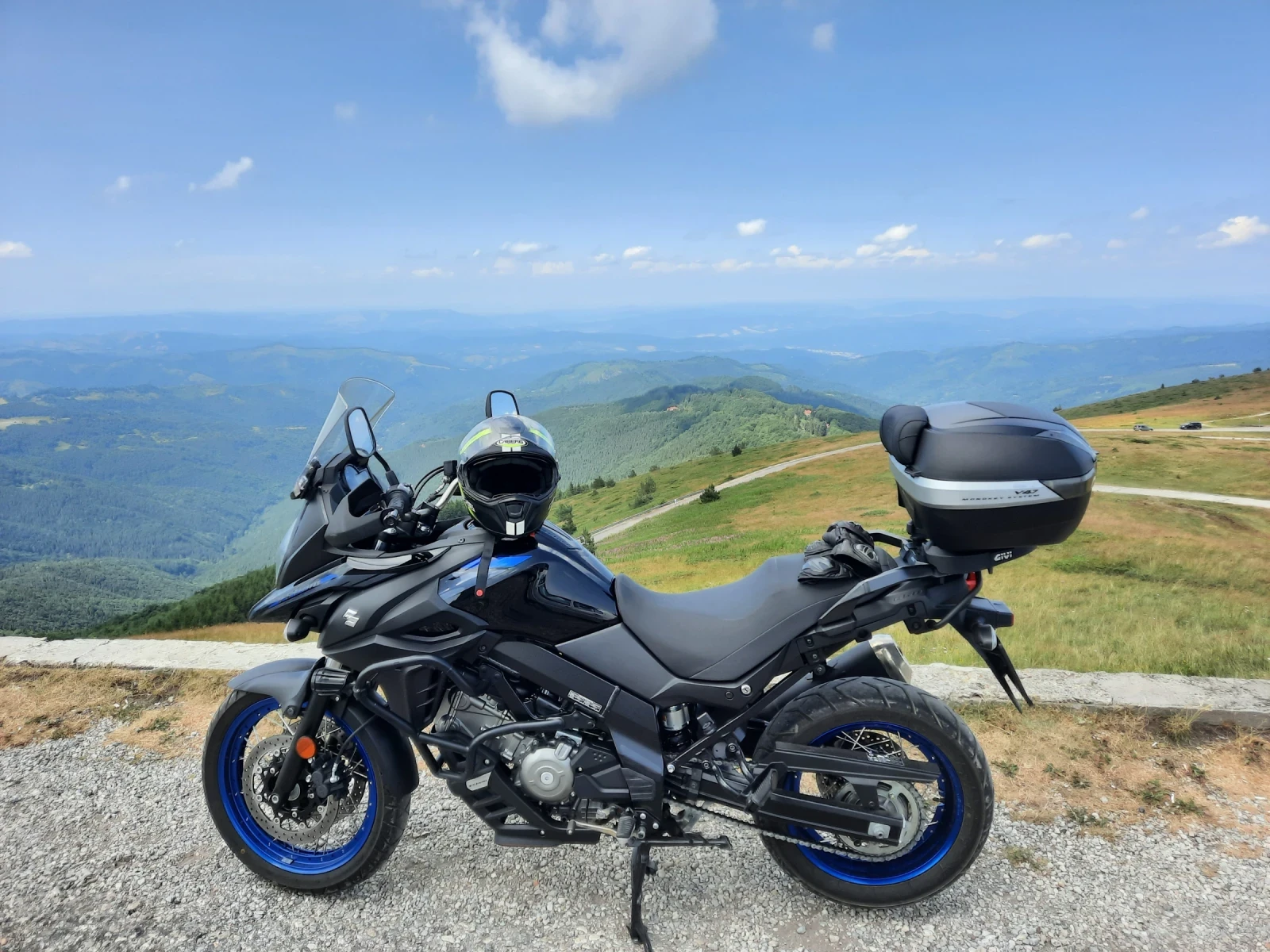 Suzuki V-strom DL 650