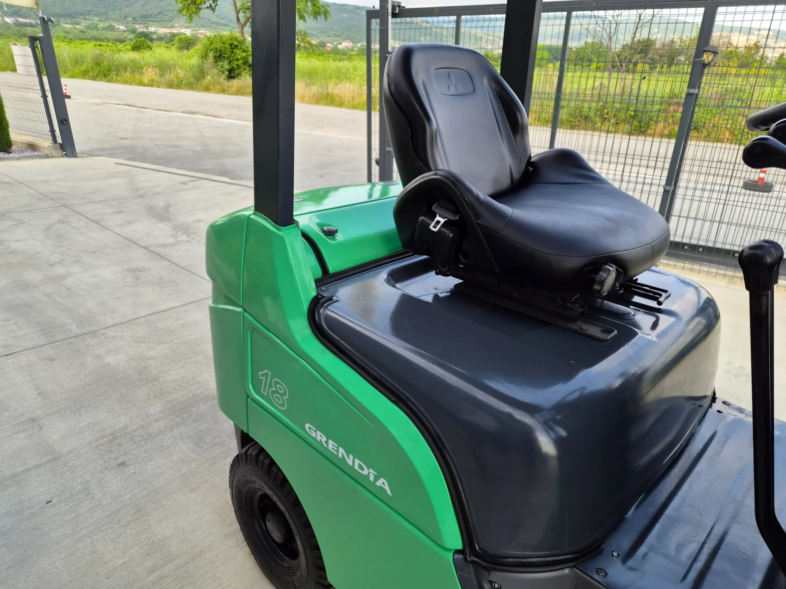 Мотокар Mitsubishi РОТАТОР 360  / ПЕРФЕКТЕН !, снимка 15 - Индустриална техника - 55006334