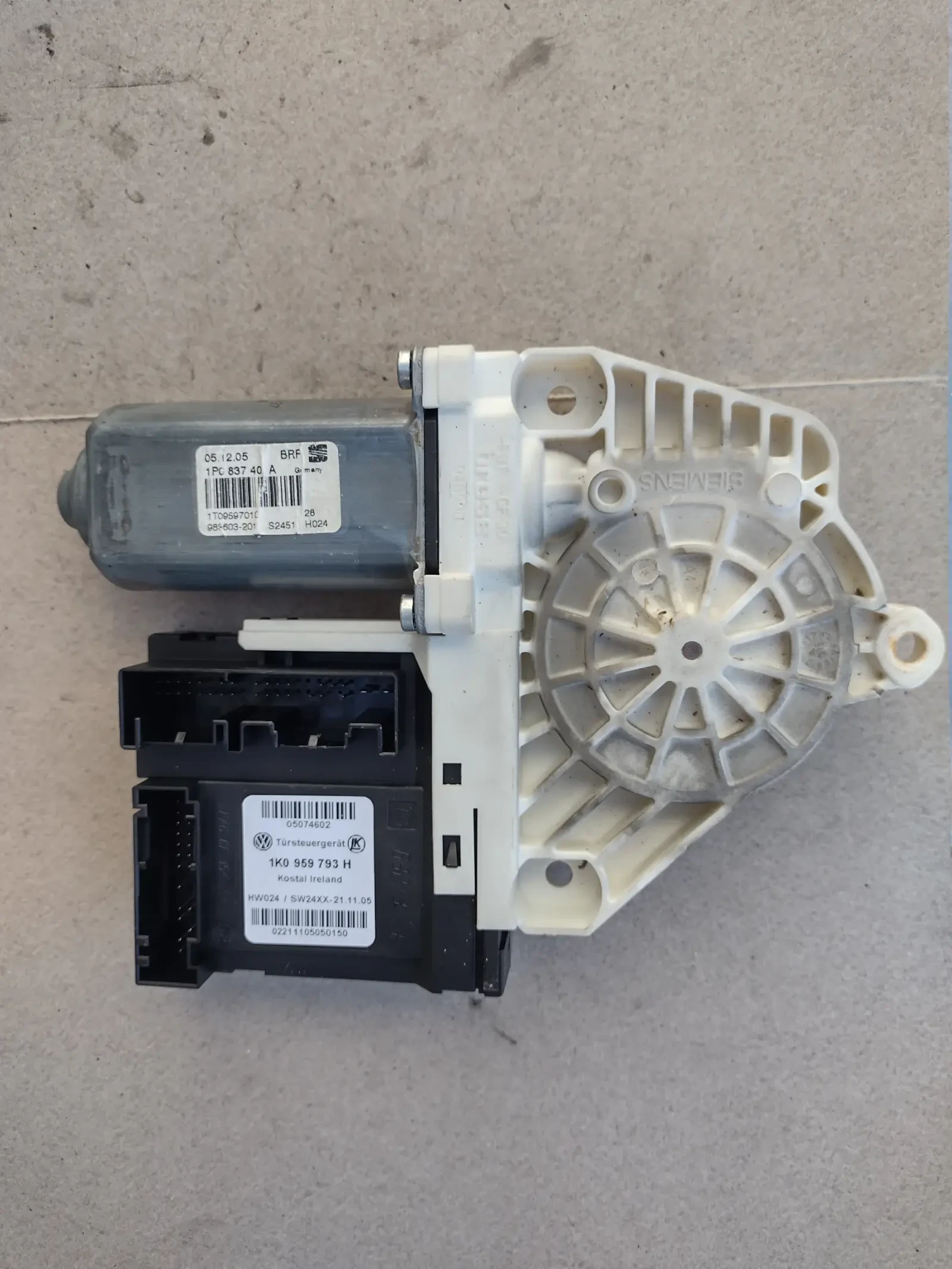 1K0959793H       SEAT LEON II,VW TOURAN I 1T0959701C 1P083740A | Mobile.bg   1