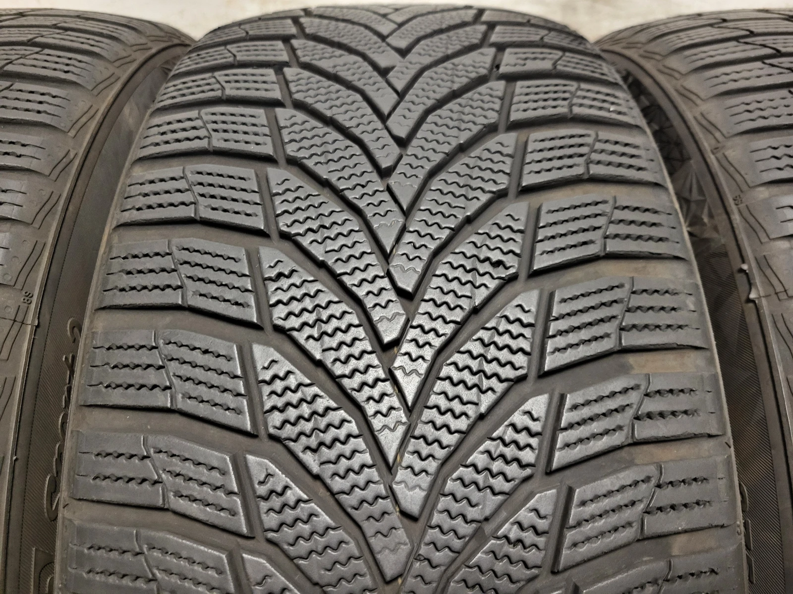 ���� 245/45R19 | Mobile.bg � ����������� 4