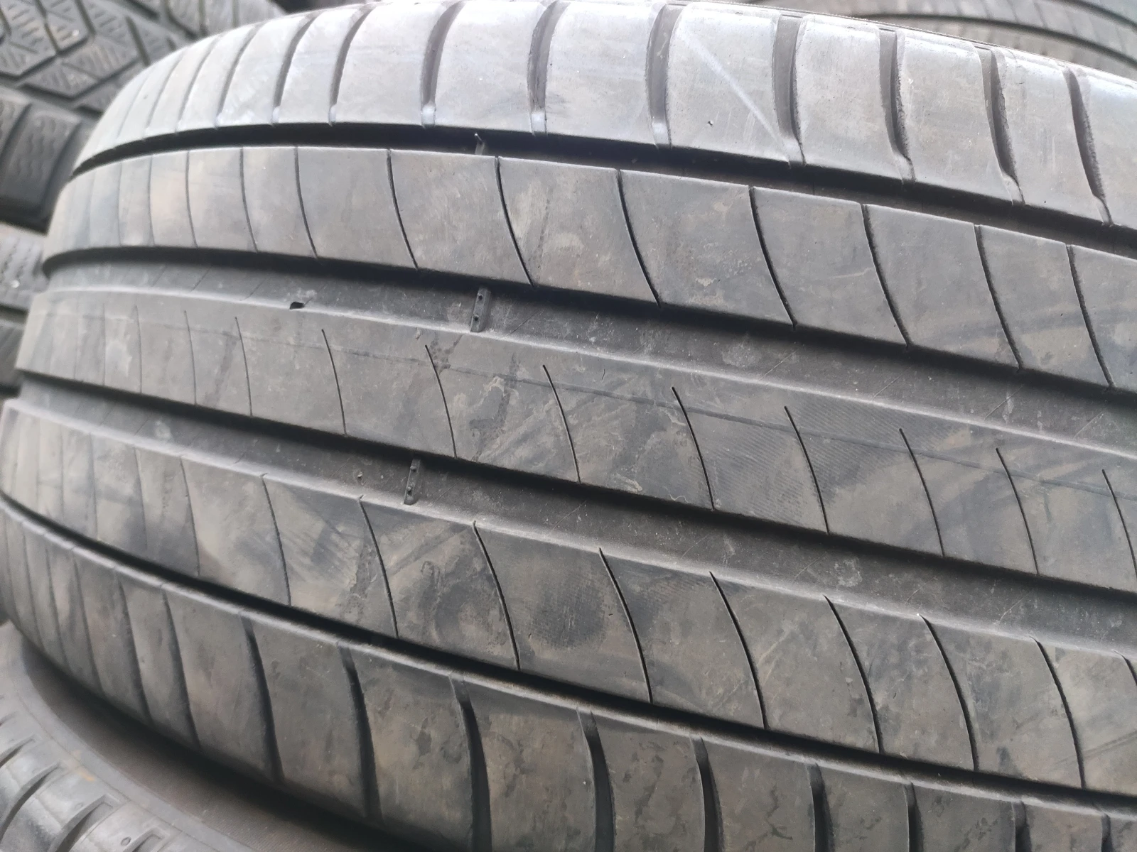 Гуми Летни 225/50R18