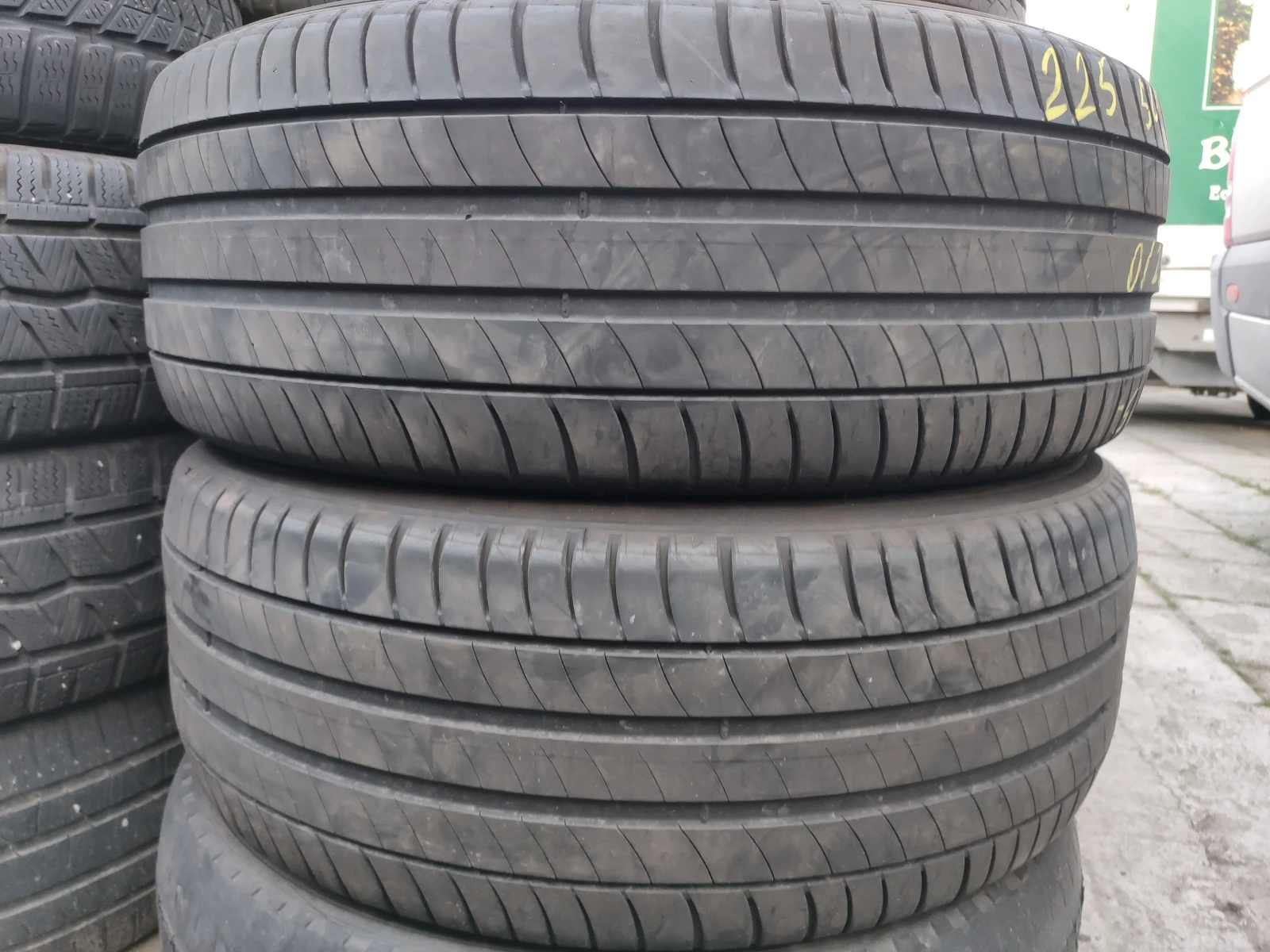Гуми Летни 225/50R18, снимка 5 - Гуми и джанти - 55477534
