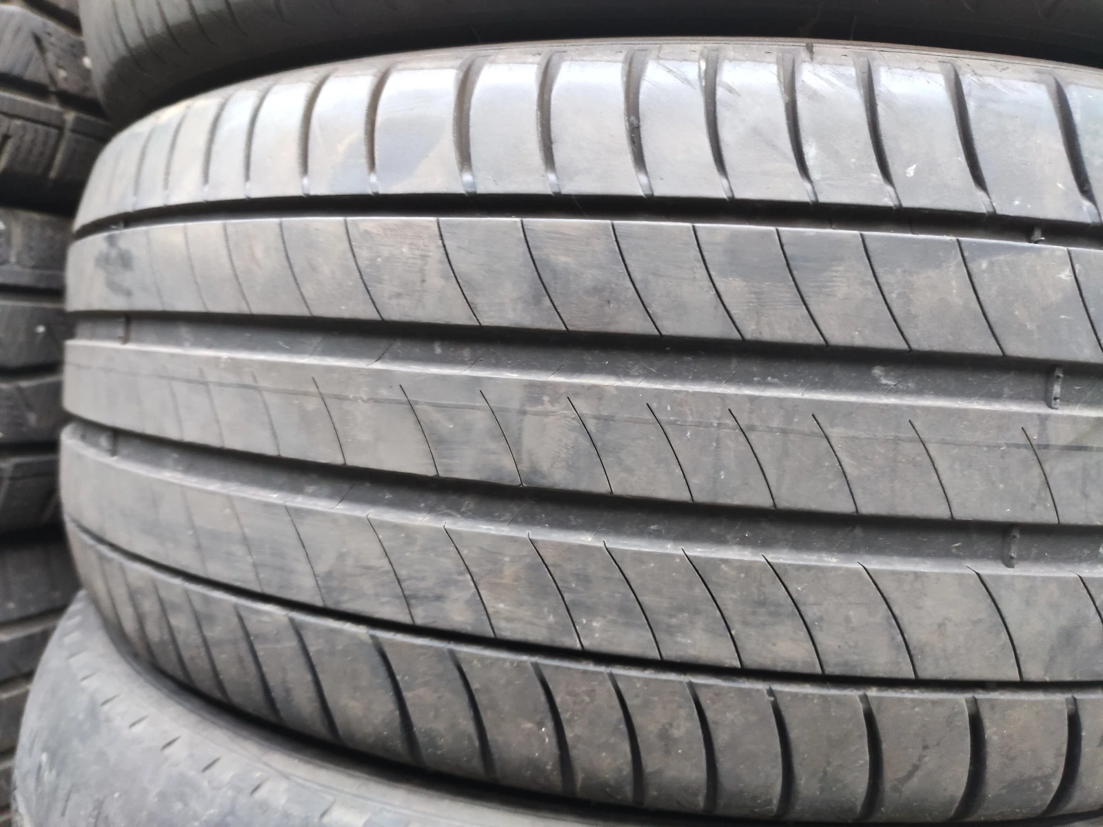 Гуми Летни 225/50R18, снимка 4 - Гуми и джанти - 55477534