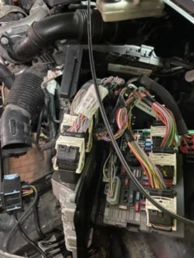 Peugeot 308 1.6 e-HDi Facelift, снимка 8