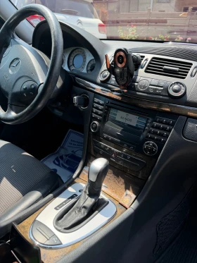 Mercedes-Benz E 240, снимка 9